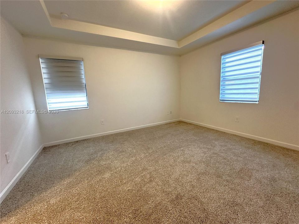 For Rent: $4,000 (5 beds, 3 baths, 2640 Square Feet)