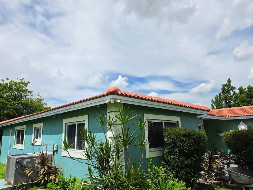 SIDE OF STRUCTURE