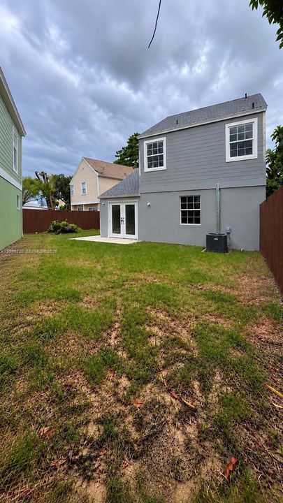 For Sale: $599,900 (3 beds, 2 baths, 1551 Square Feet)