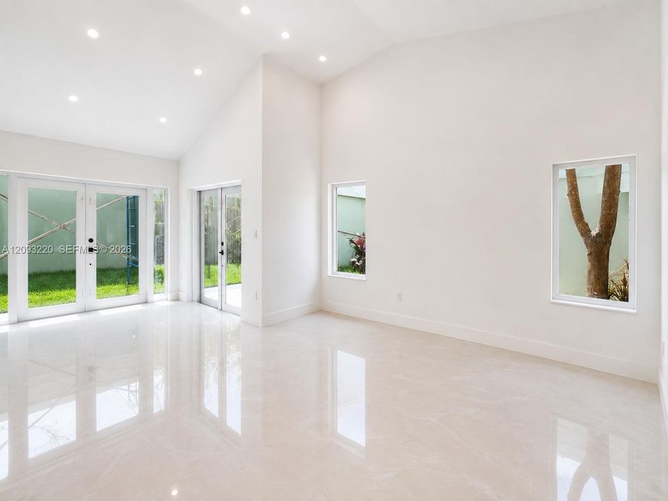 For Sale: $599,900 (3 beds, 2 baths, 1551 Square Feet)