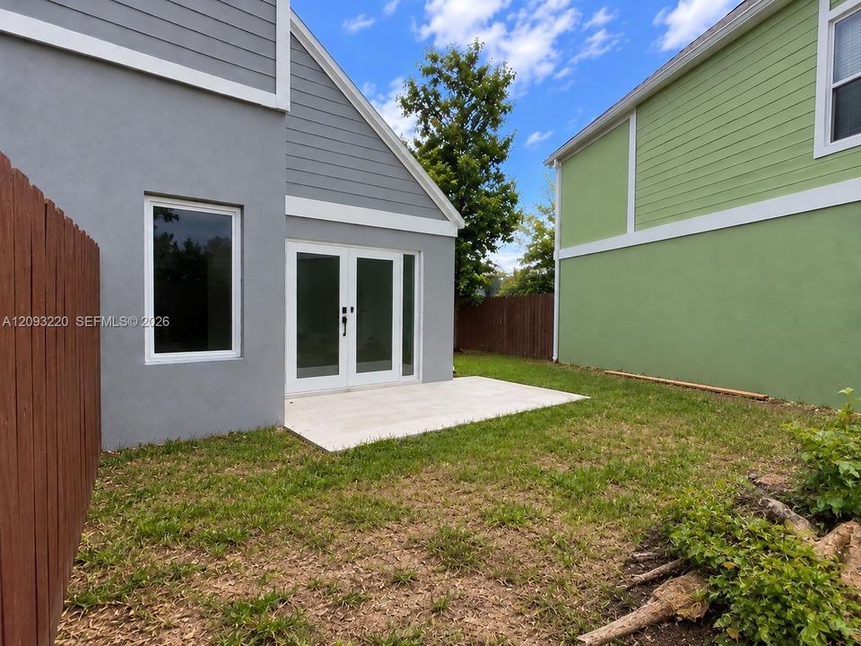For Sale: $599,900 (3 beds, 2 baths, 1551 Square Feet)