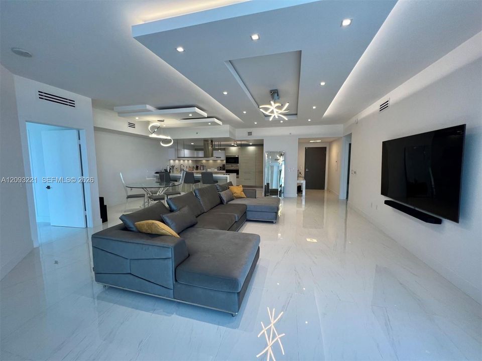 В аренду: $6,750 (2 спален, 2 ванн, 1736 Квадратных фут)