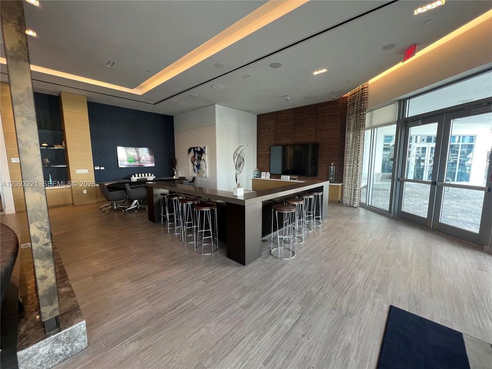 В аренду: $6,750 (2 спален, 2 ванн, 1736 Квадратных фут)