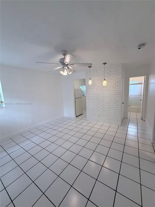 For Rent: $1,600 (1 beds, 1 baths, 600 Square Feet)