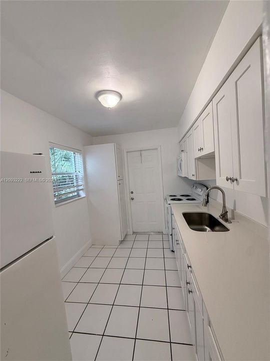 For Rent: $1,600 (1 beds, 1 baths, 600 Square Feet)