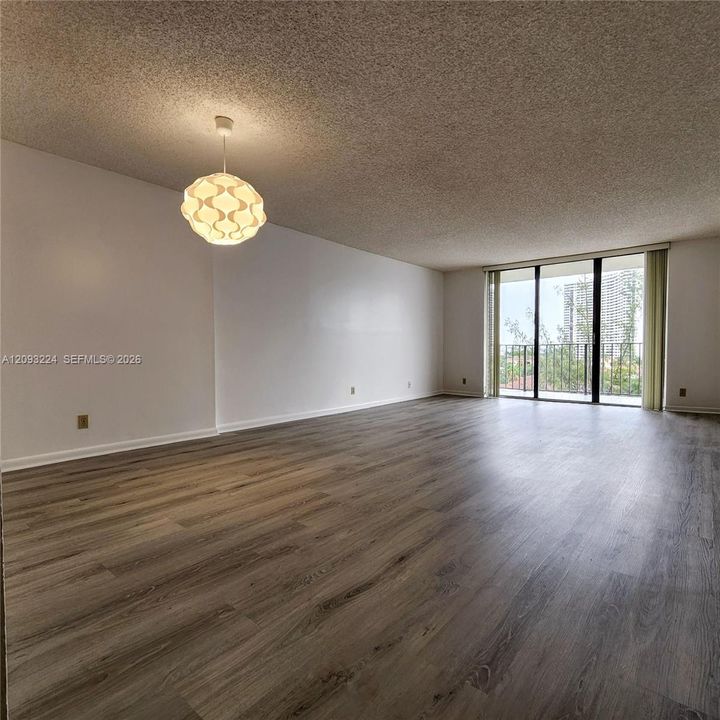 En Renta: $1,800 (1 camas, 1 baños, 918 Pies cuadrados)