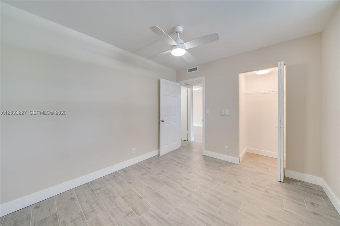 В аренду: $2,100 (2 спален, 2 ванн, 970 Квадратных фут)