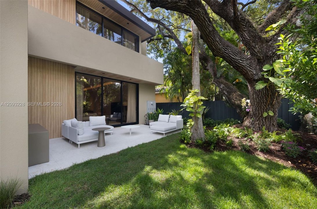 For Sale: $7,950,000 (6 beds, 7 baths, 0 Square Feet)