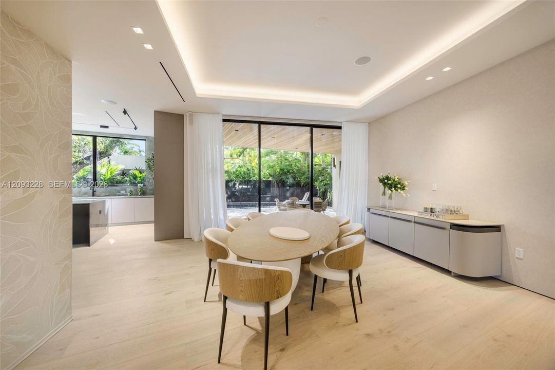 For Sale: $7,950,000 (6 beds, 7 baths, 0 Square Feet)