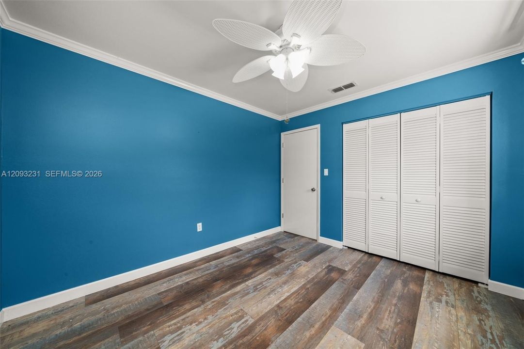 For Sale: $485,000 (3 beds, 2 baths, 1648 Square Feet)