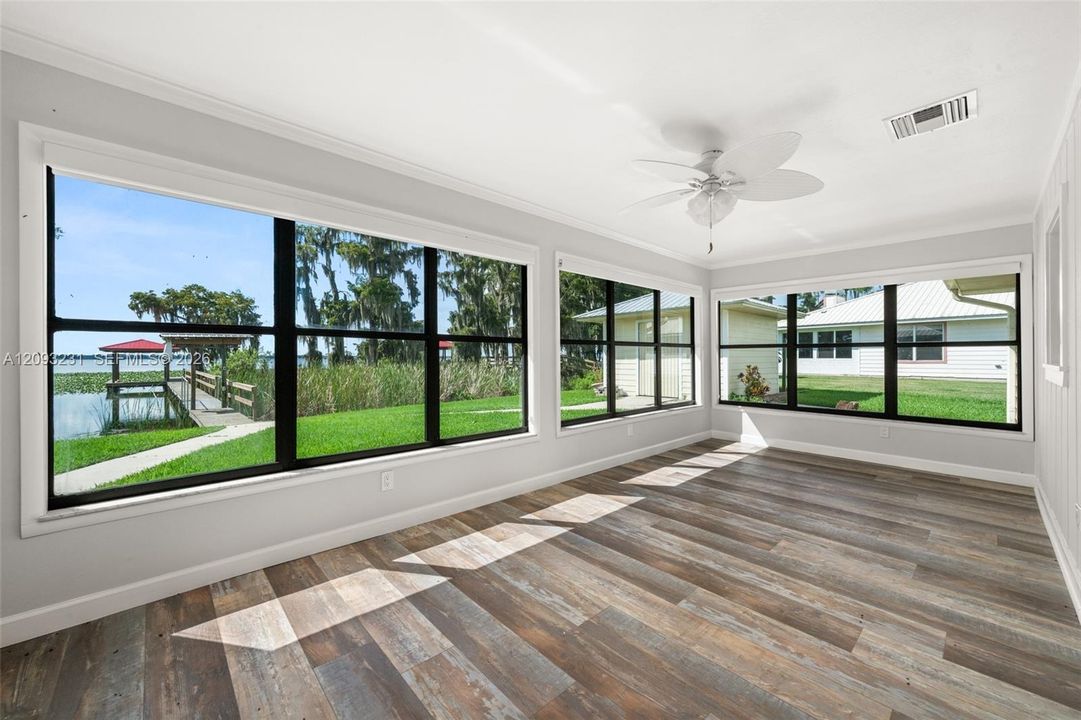 For Sale: $485,000 (3 beds, 2 baths, 1648 Square Feet)