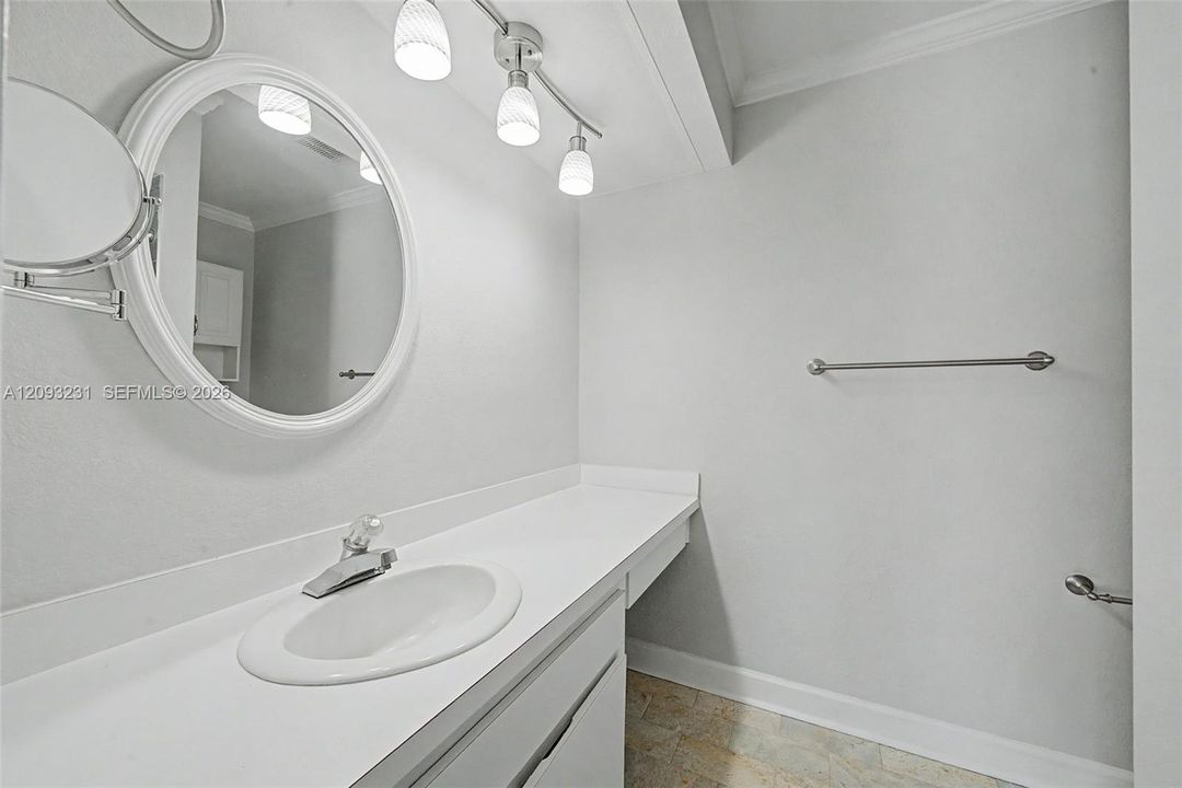 For Sale: $485,000 (3 beds, 2 baths, 1648 Square Feet)