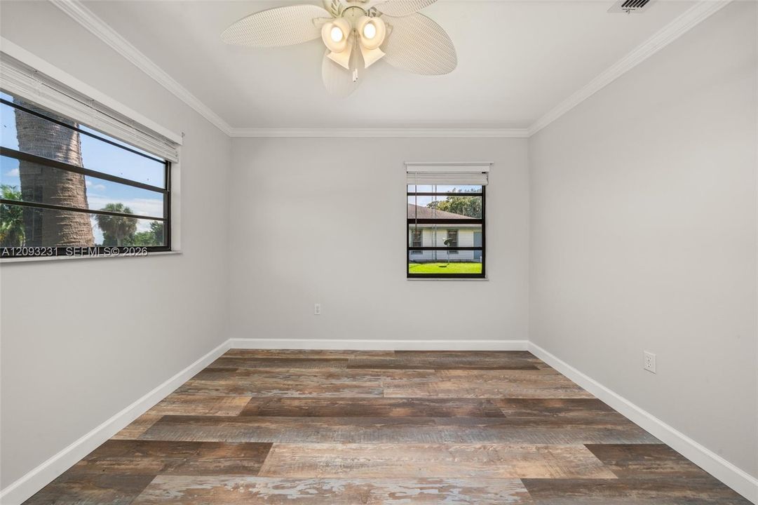 For Sale: $485,000 (3 beds, 2 baths, 1648 Square Feet)