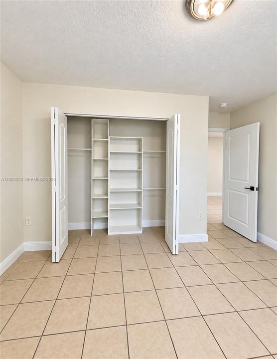 closet bd1