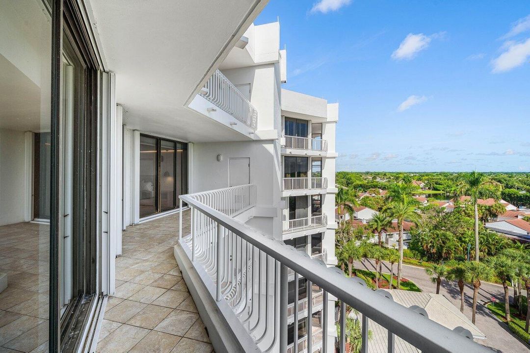 049-20320FairwayOaksDrive-331-BocaRaton-