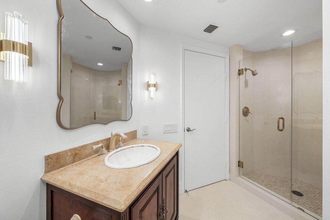 038-20320FairwayOaksDrive-331-BocaRaton-