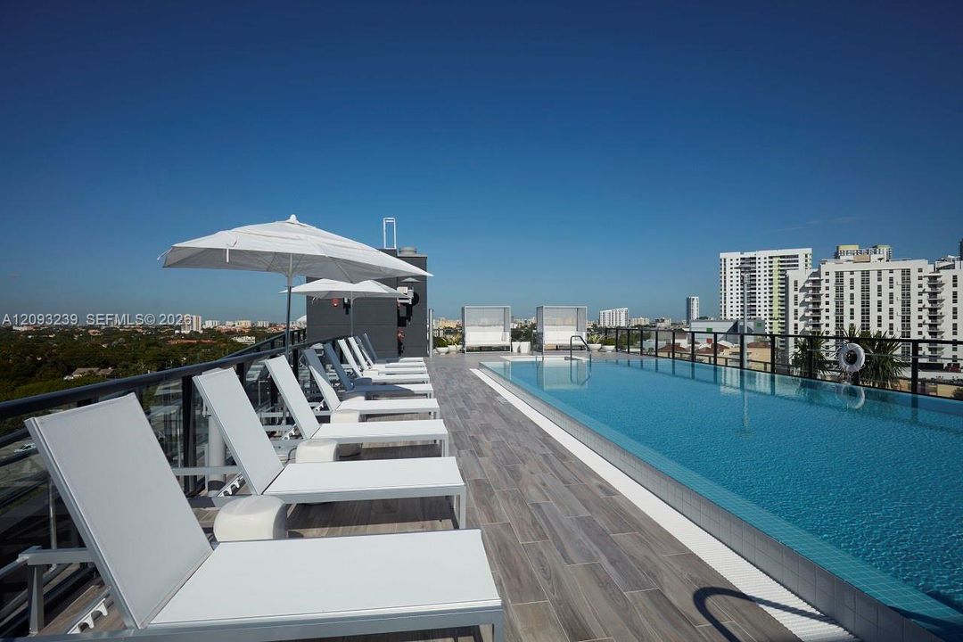 В аренду: $4,350 (2 спален, 2 ванн, 1077 Квадратных фут)