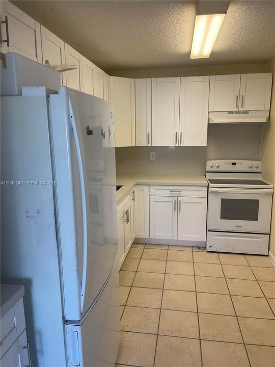 En Venta: $230,000 (2 camas, 2 baños, 852 Pies cuadrados)
