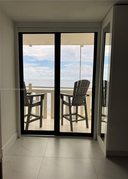 For Rent: $6,200 (2 beds, 2 baths, 1409 Square Feet)