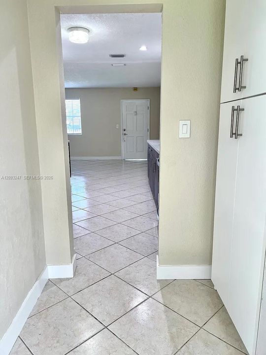 For Rent: $3,600 (3 beds, 2 baths, 1308 Square Feet)