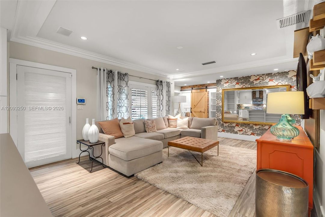 En Renta: $8,950 (3 camas, 2 baños, 1579 Pies cuadrados)