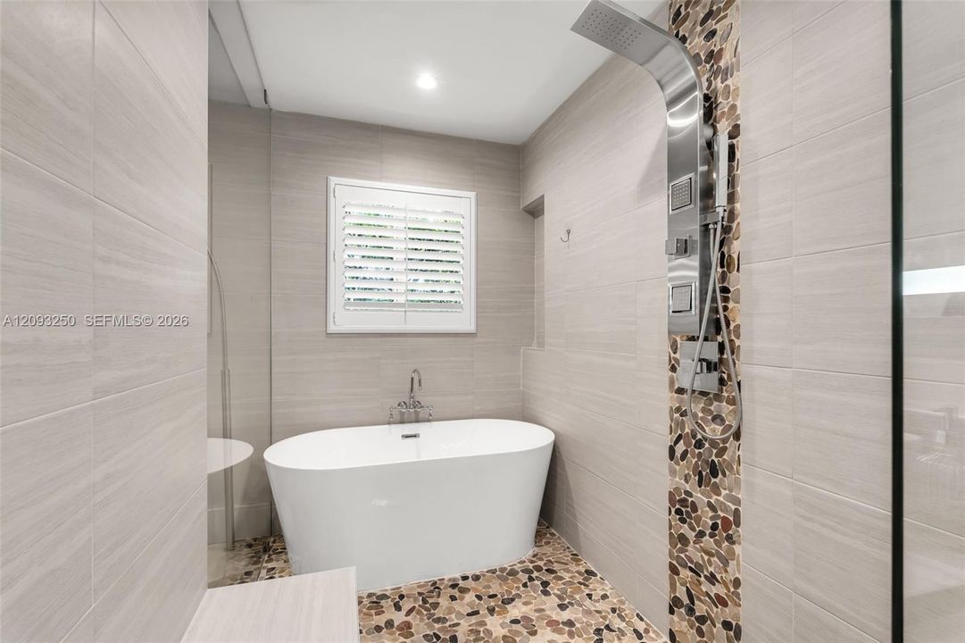En Renta: $8,950 (3 camas, 2 baños, 1579 Pies cuadrados)