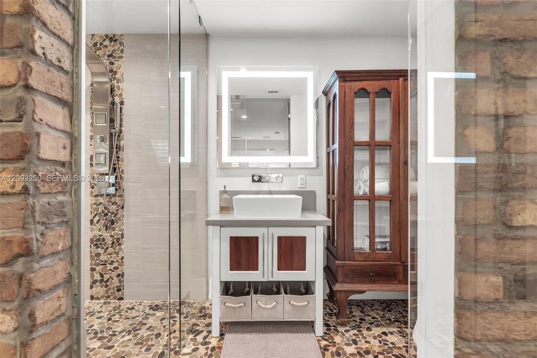 En Renta: $8,950 (3 camas, 2 baños, 1579 Pies cuadrados)