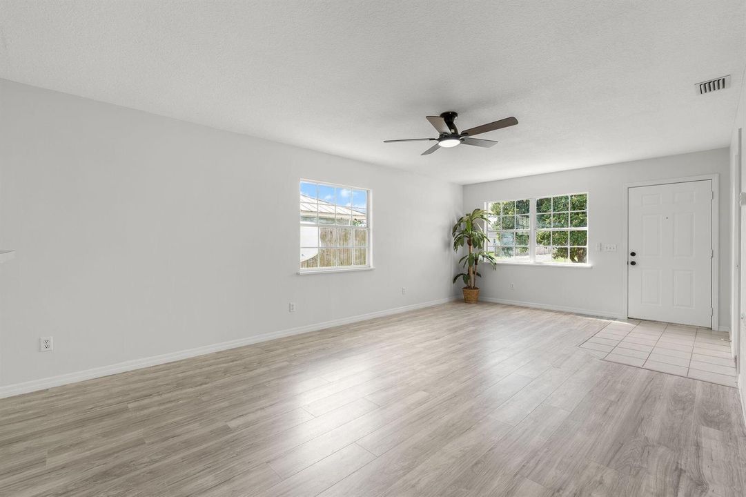 2150-87th-Ct-HigMedia-011