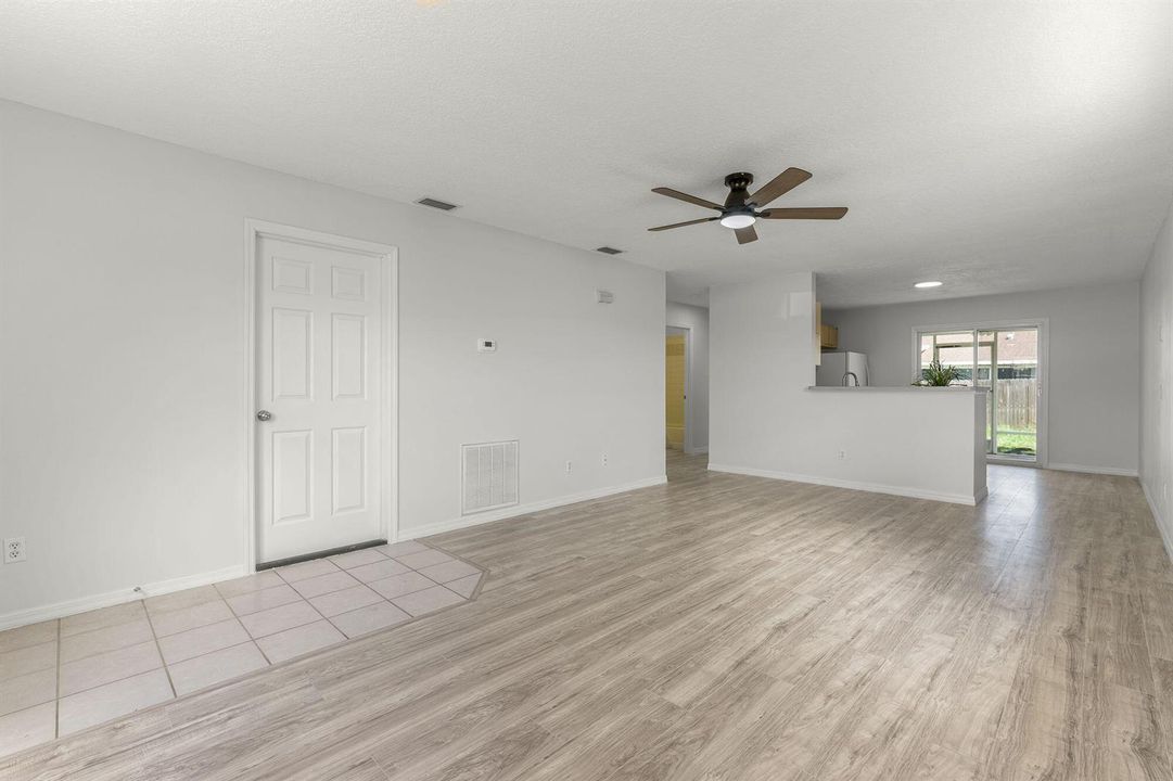 2150-87th-Ct-HigMedia-010