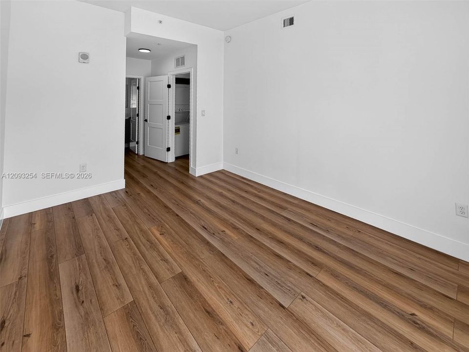En Renta: $2,300 (2 camas, 2 baños, 12616 Pies cuadrados)