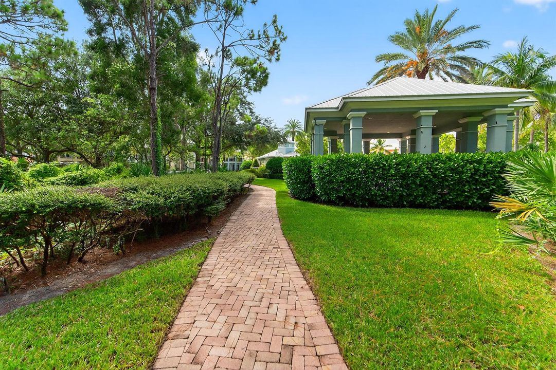 297 e bay cedar cir067