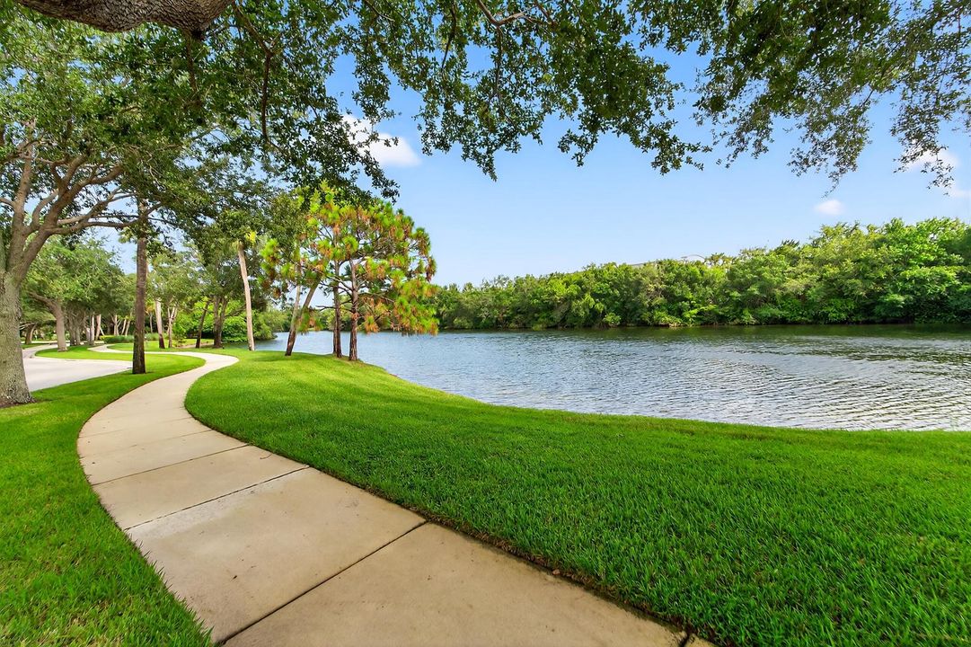 297 e bay cedar cir080