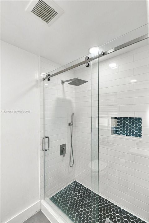 For Sale: $454,900 (3 beds, 2 baths, 1270 Square Feet)