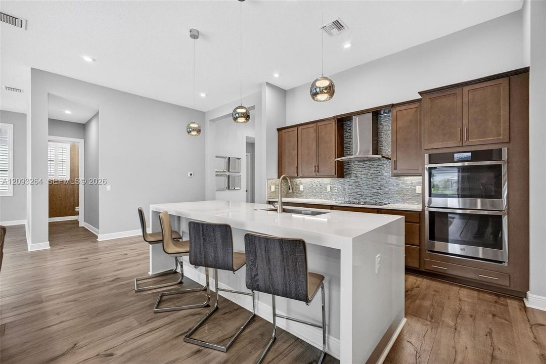 For Sale: $1,300,000 (3 beds, 3 baths, 3336 Square Feet)