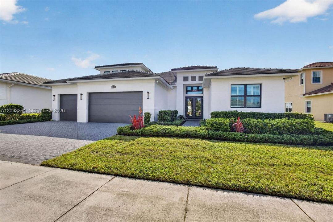 For Sale: $1,300,000 (3 beds, 3 baths, 3336 Square Feet)