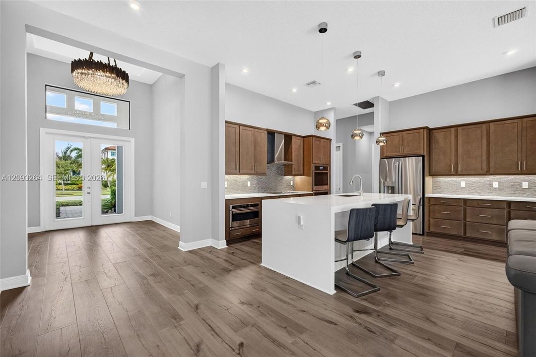 For Sale: $1,300,000 (3 beds, 3 baths, 3336 Square Feet)