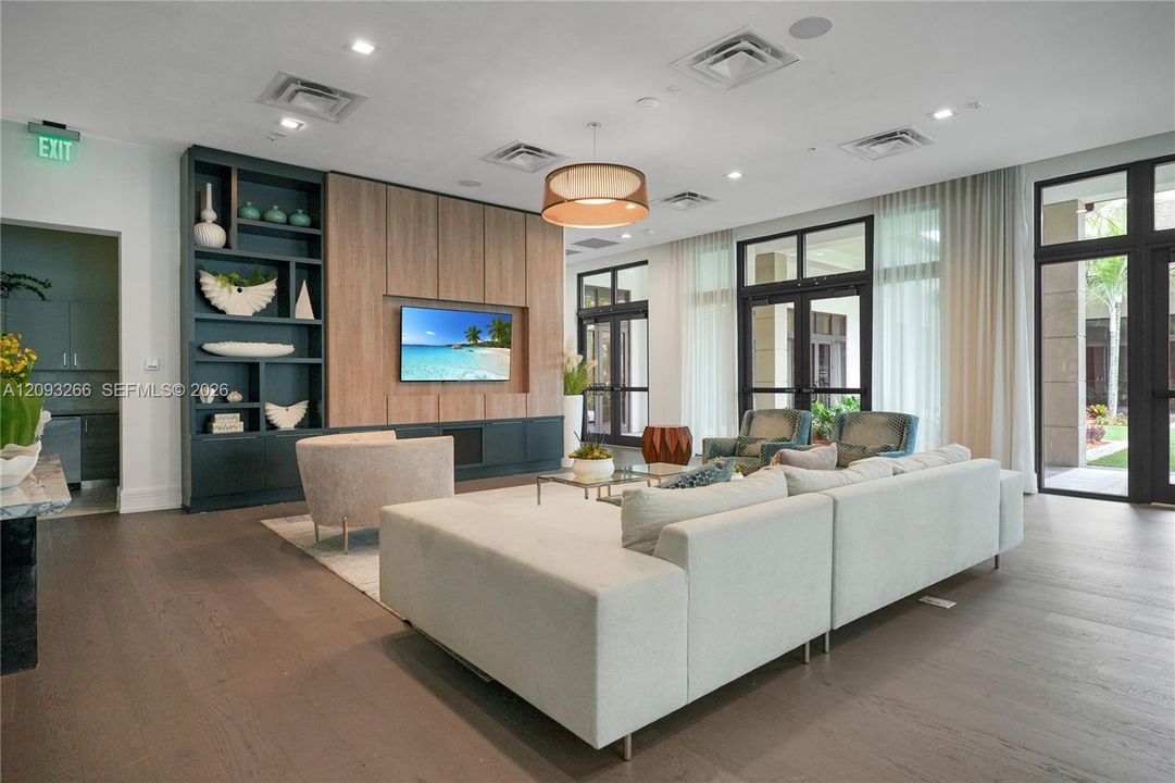 For Rent: $4,800 (3 beds, 2 baths, 1866 Square Feet)