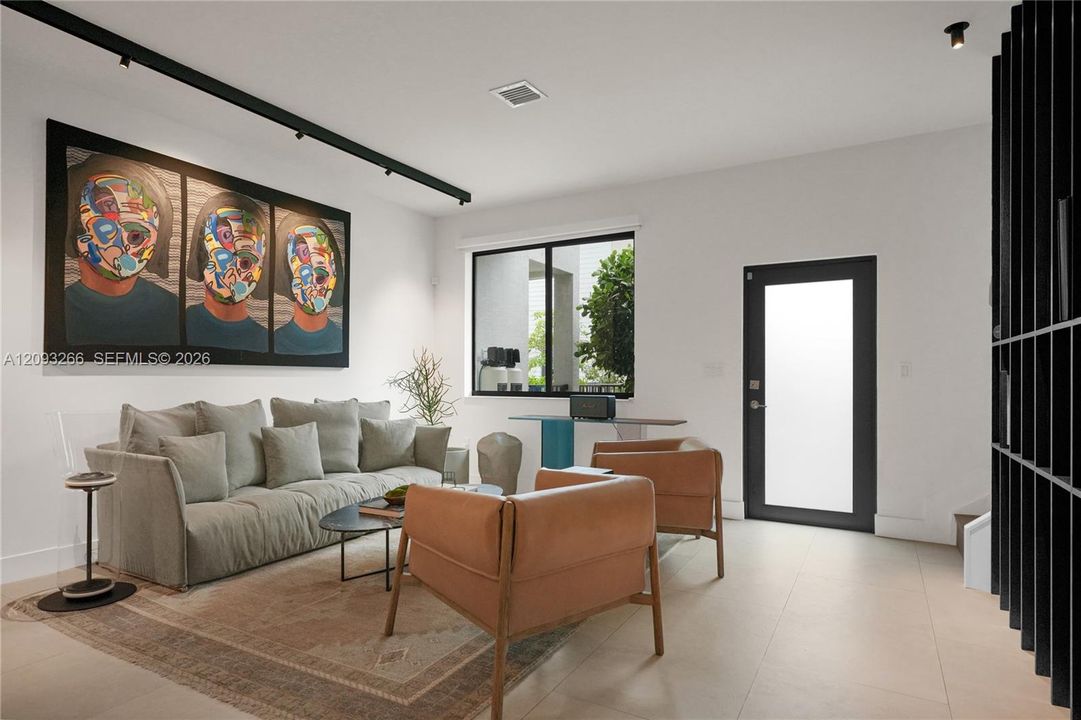 For Rent: $4,800 (3 beds, 2 baths, 1866 Square Feet)