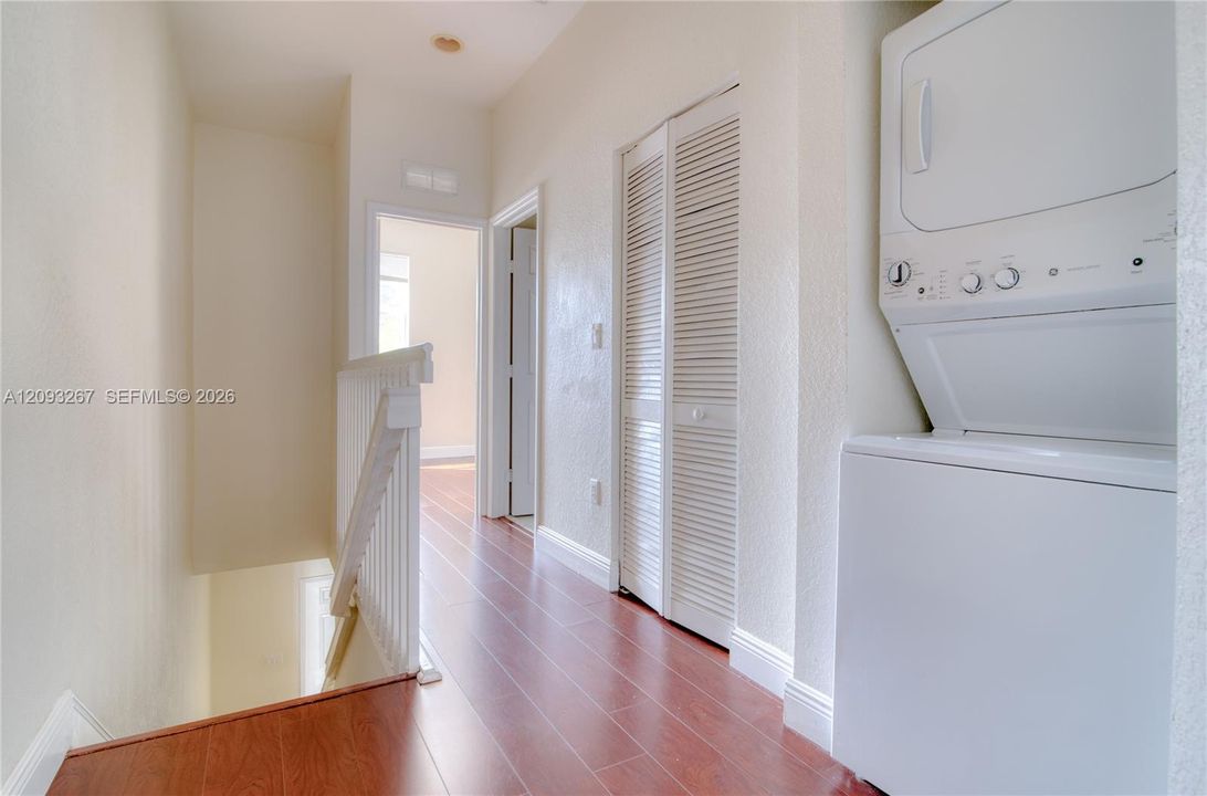 For Rent: $2,600 (2 beds, 2 baths, 1067 Square Feet)