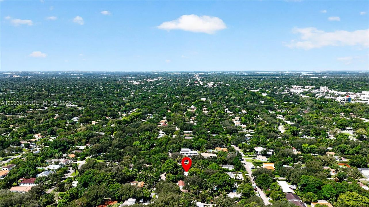 En Venta: $1,499,900 (3 camas, 2 baños, 1351 Pies cuadrados)