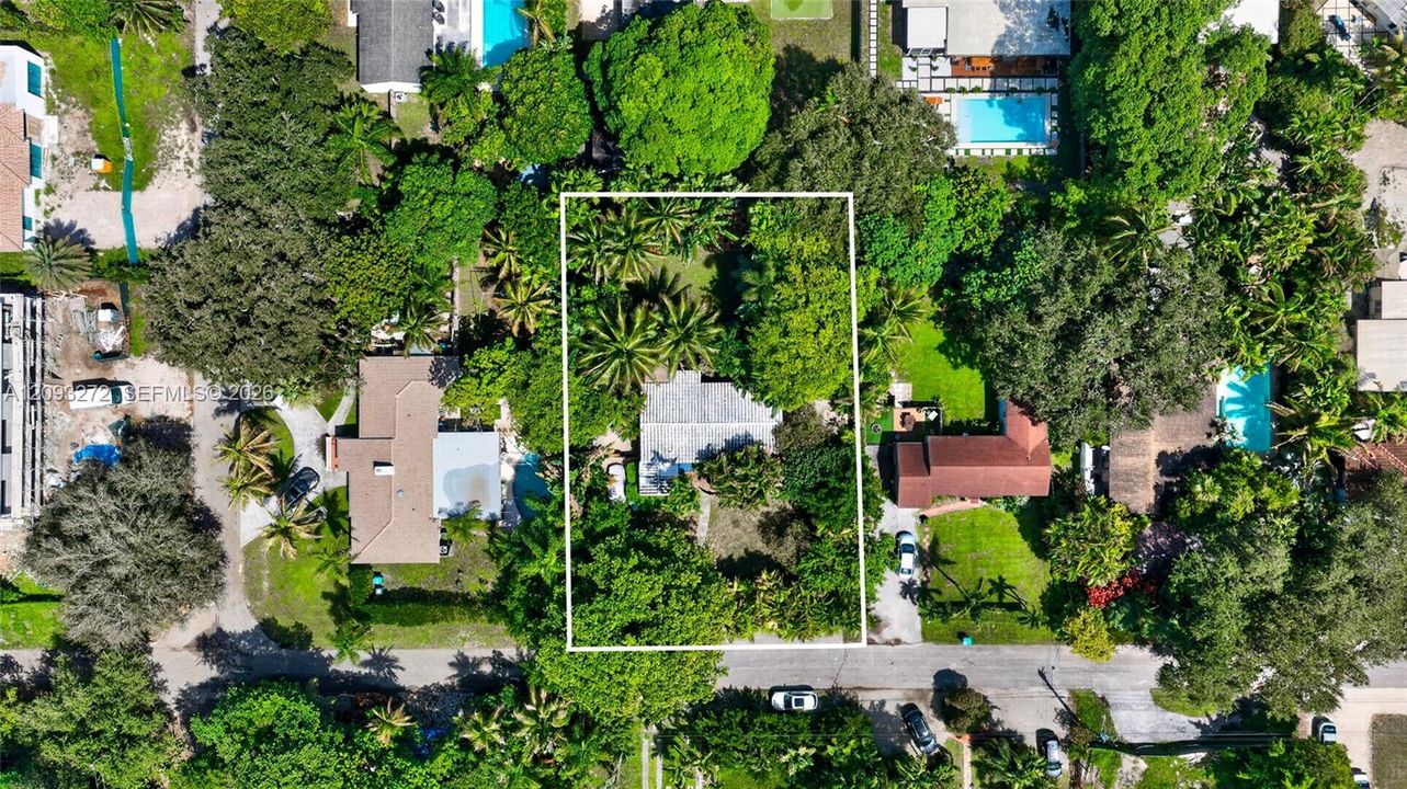 En Venta: $1,499,900 (3 camas, 2 baños, 1351 Pies cuadrados)
