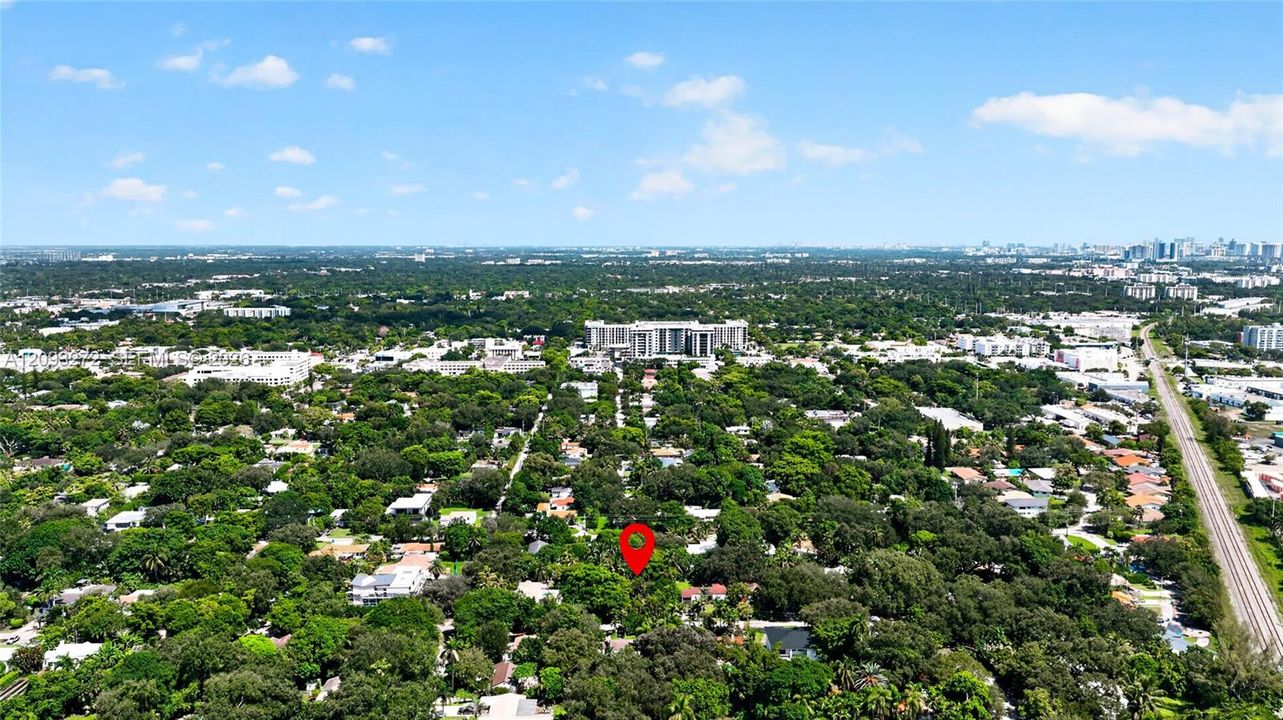 En Venta: $1,499,900 (3 camas, 2 baños, 1351 Pies cuadrados)