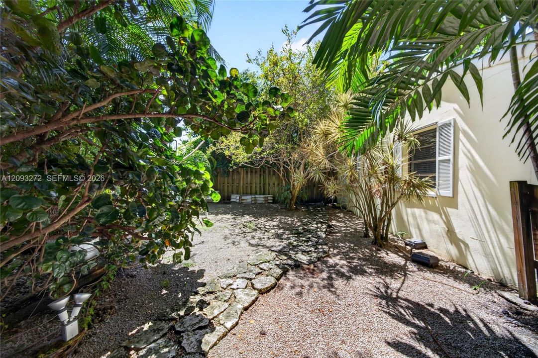 En Venta: $1,499,900 (3 camas, 2 baños, 1351 Pies cuadrados)