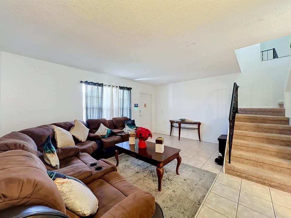 6091 Village Circle S-15