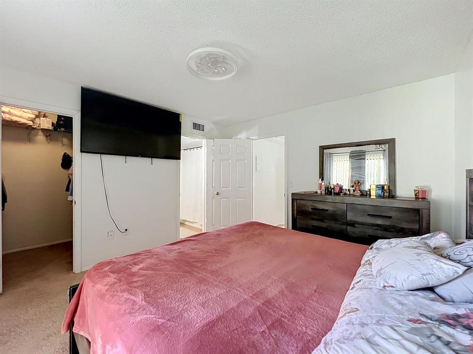 6091 Village Circle S-36