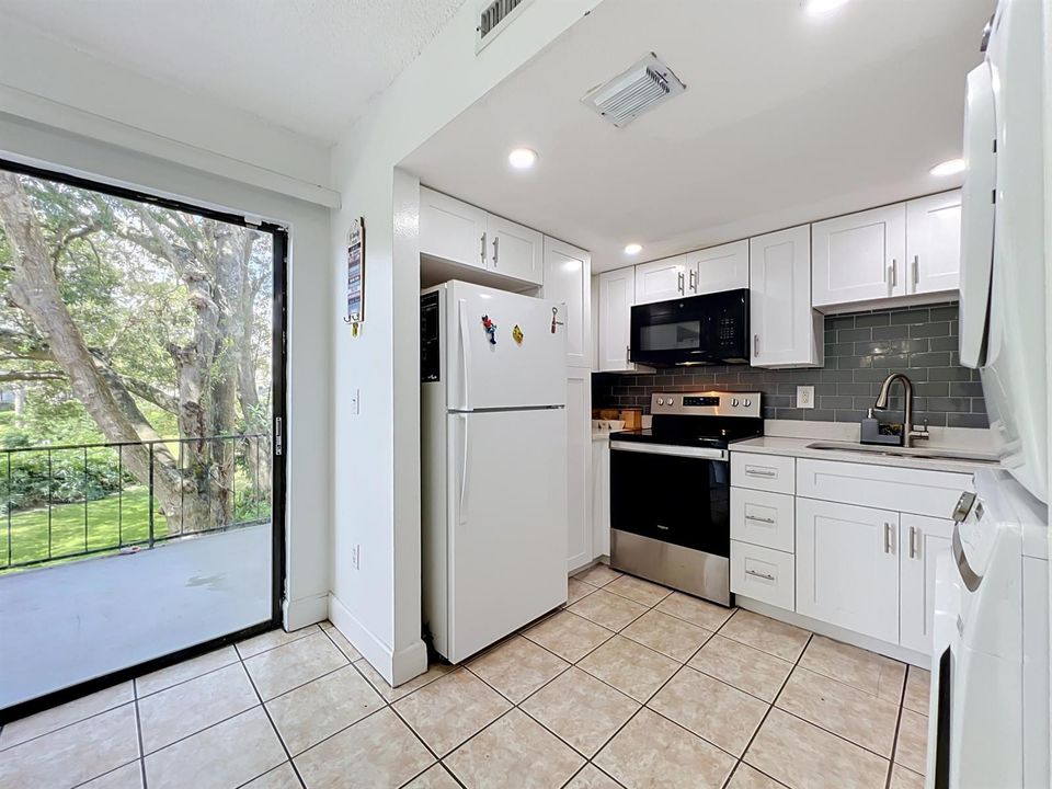 6091 Village Circle S-20