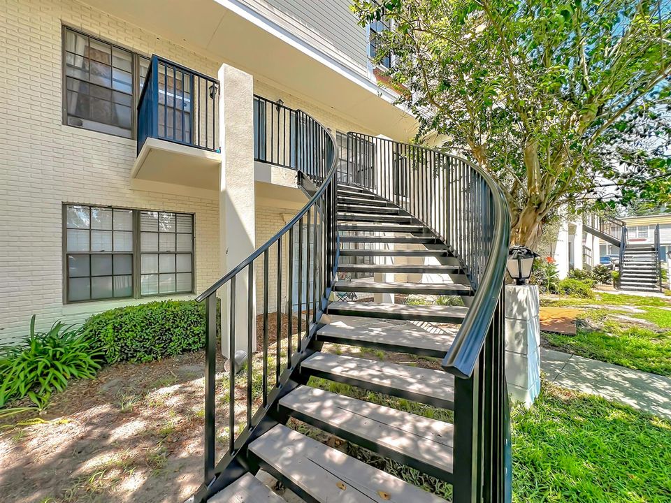 6091 Village Circle S-10