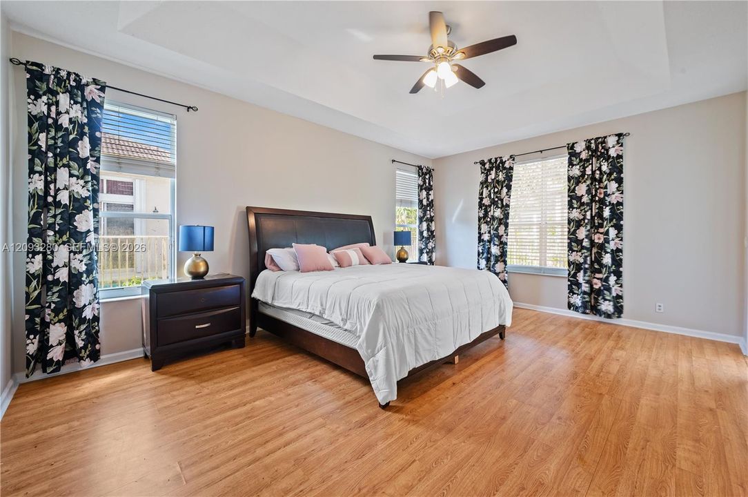 Active With Contract: $5,500 (4 beds, 2 baths, 2758 Square Feet)