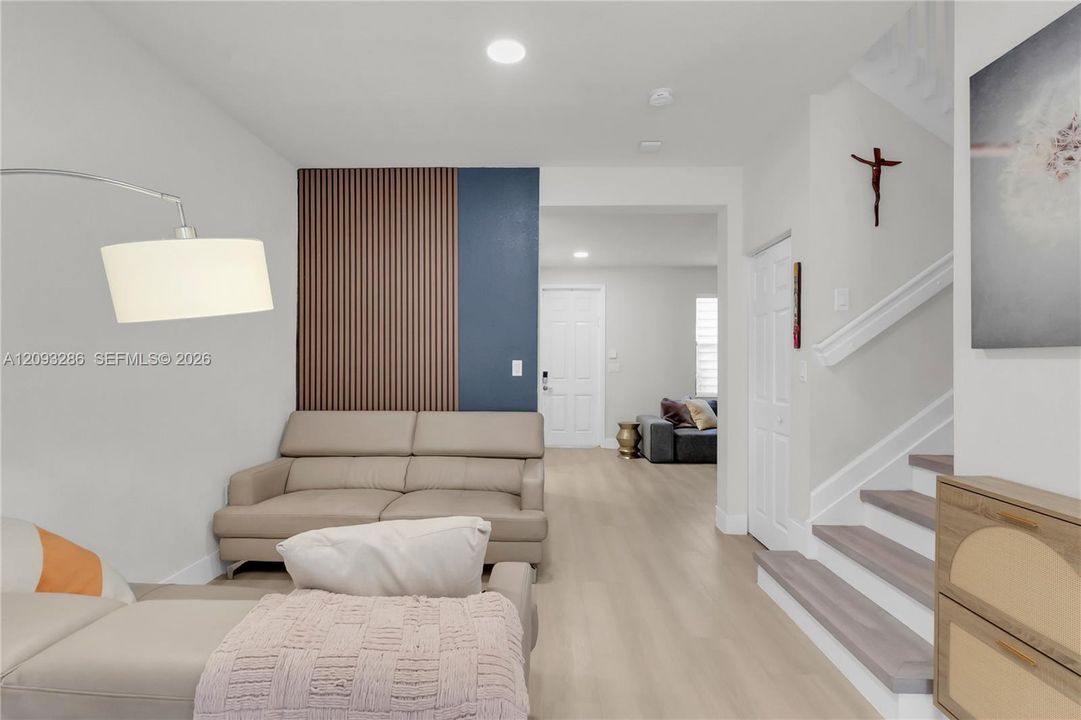 For Sale: $459,999 (3 beds, 2 baths, 1483 Square Feet)
