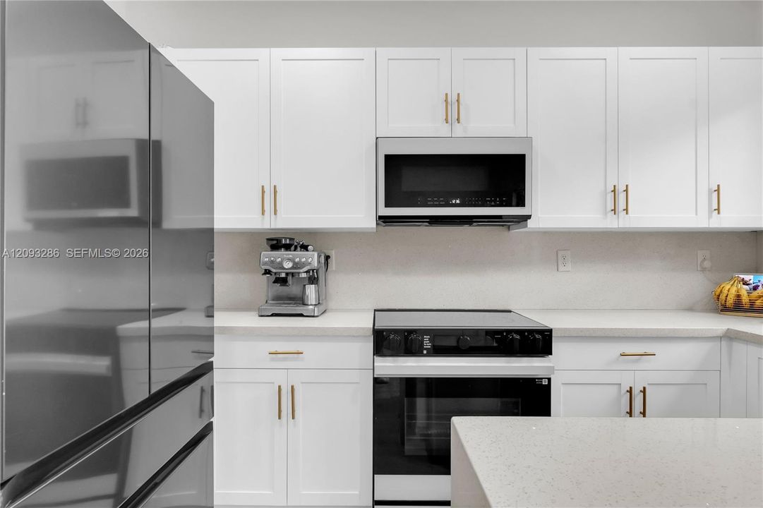 For Sale: $459,999 (3 beds, 2 baths, 1483 Square Feet)